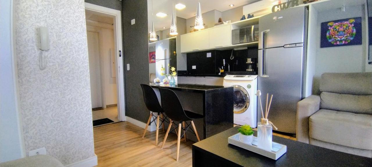 Estudio Aconchegante No Centro De Curitiba - Ar Condicio E Localizacao Perfeita! Luaran gambar