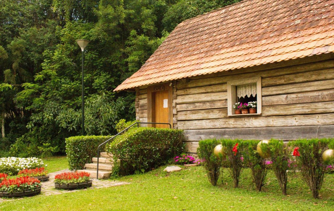 Estudio Aconchegante No Centro De Curitiba - Ar Condicio E Localizacao Perfeita! Luaran gambar