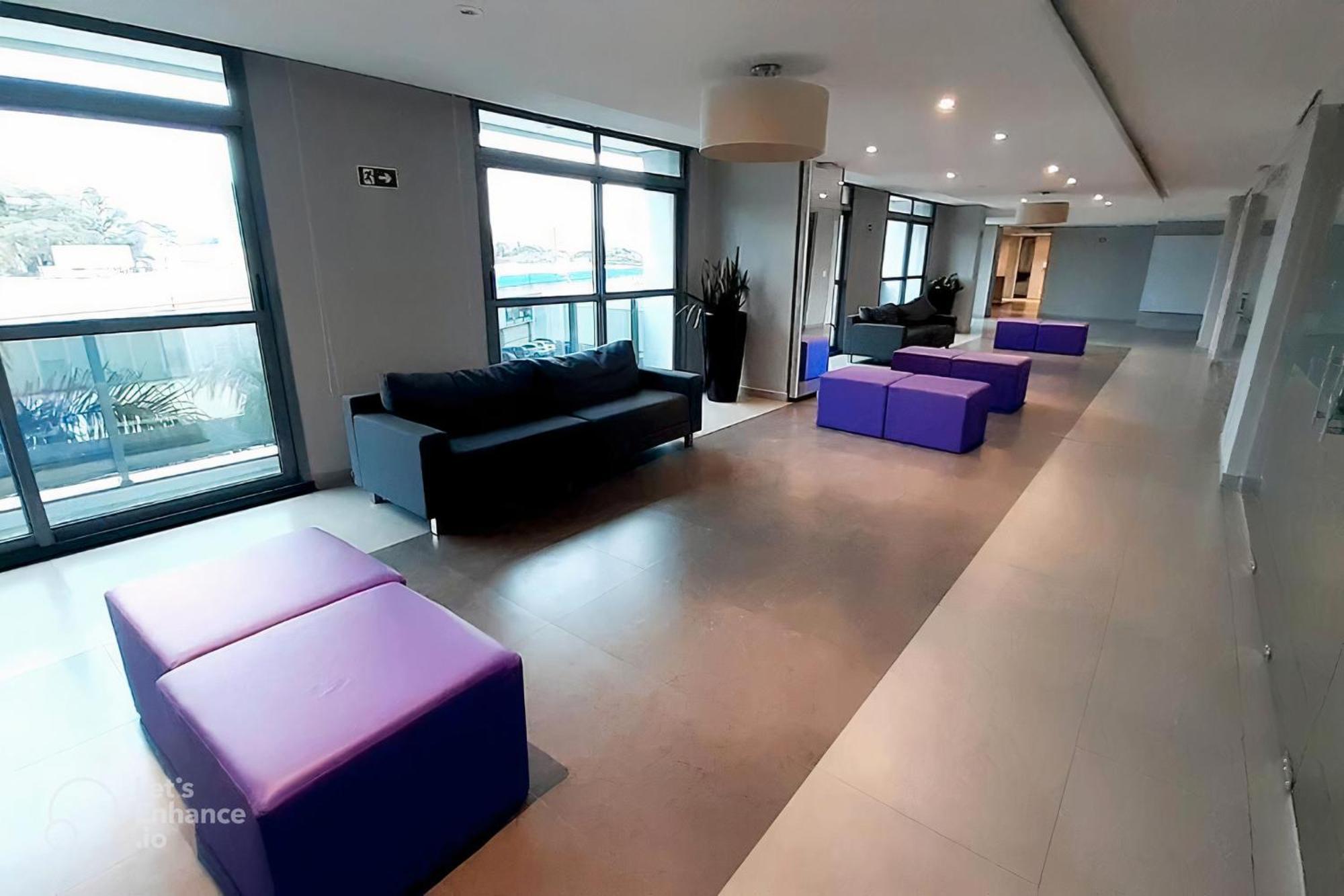 Estudio Aconchegante No Centro De Curitiba - Ar Condicio E Localizacao Perfeita! Luaran gambar