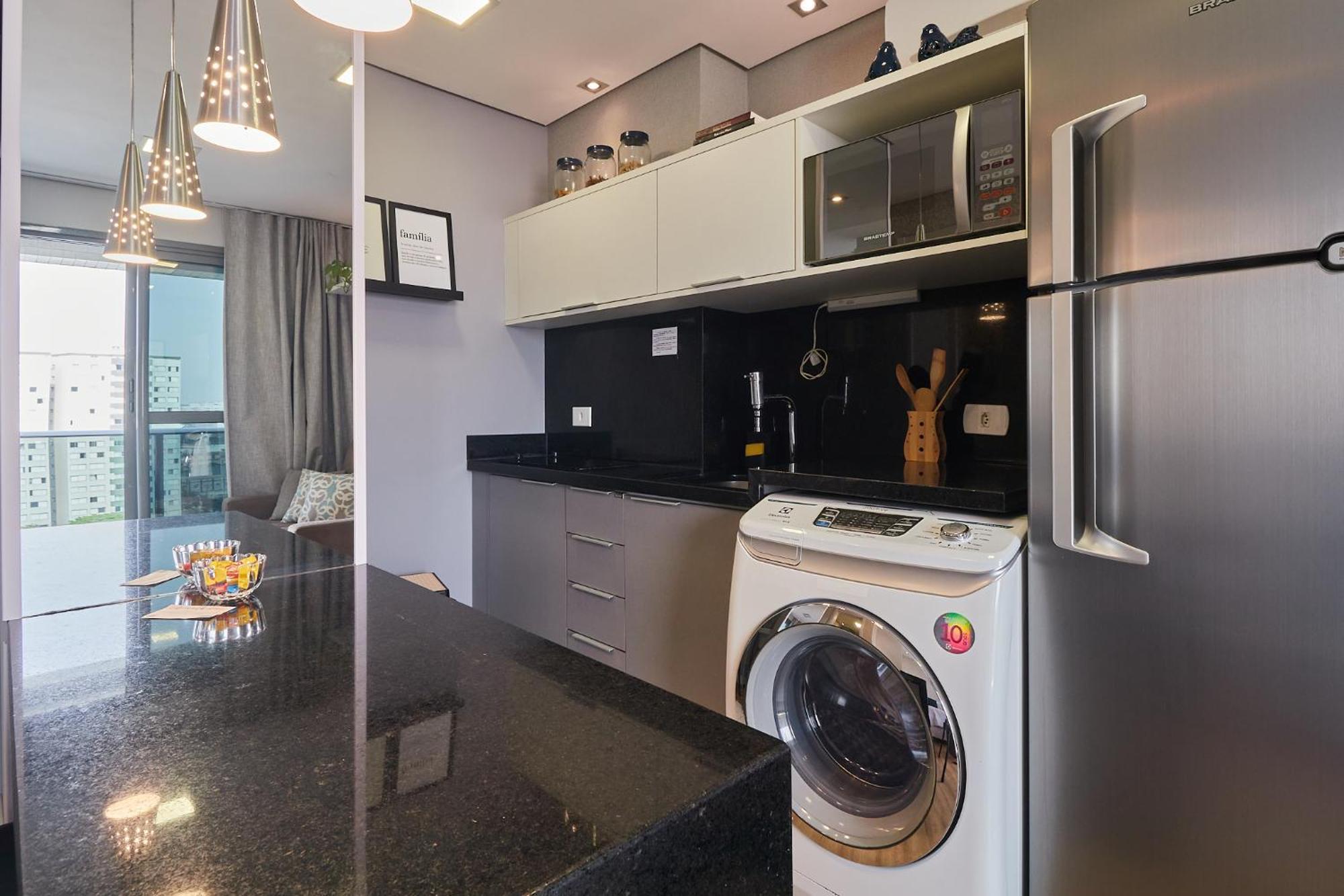 Estudio Aconchegante No Centro De Curitiba - Ar Condicio E Localizacao Perfeita! Luaran gambar
