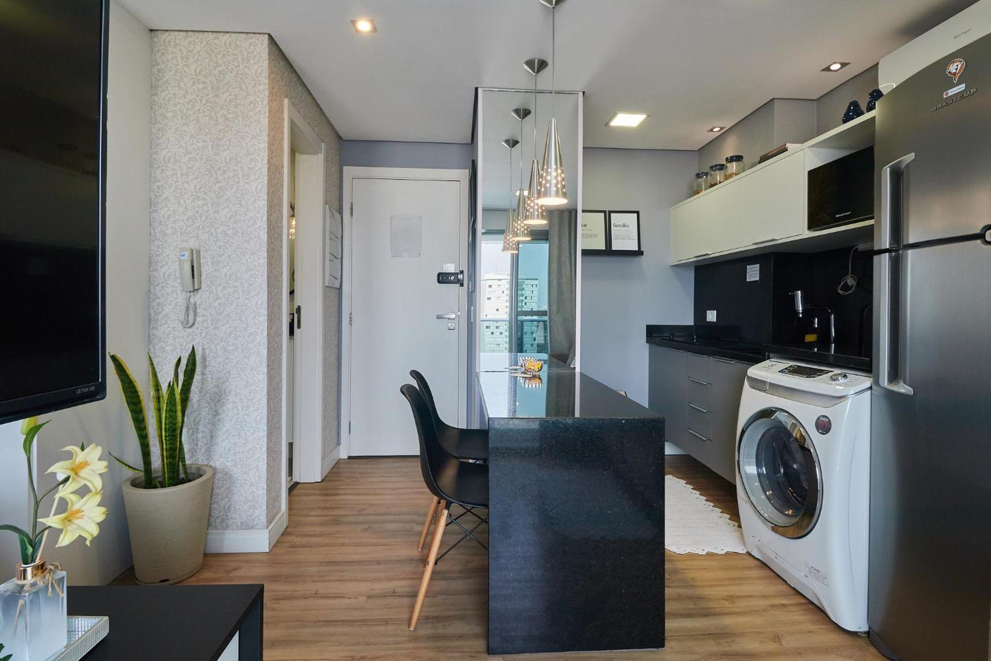 Estudio Aconchegante No Centro De Curitiba - Ar Condicio E Localizacao Perfeita! Luaran gambar